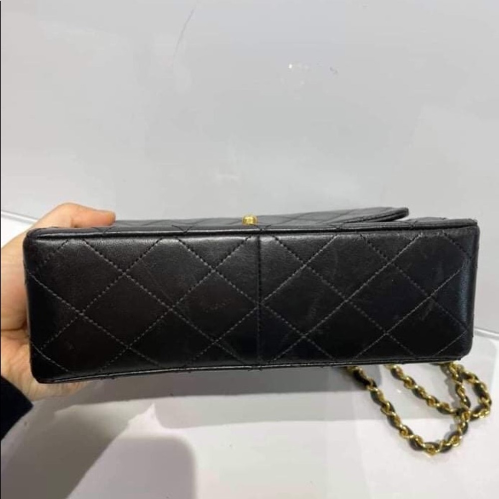 Authentic Chanel - Picture 11 of 16